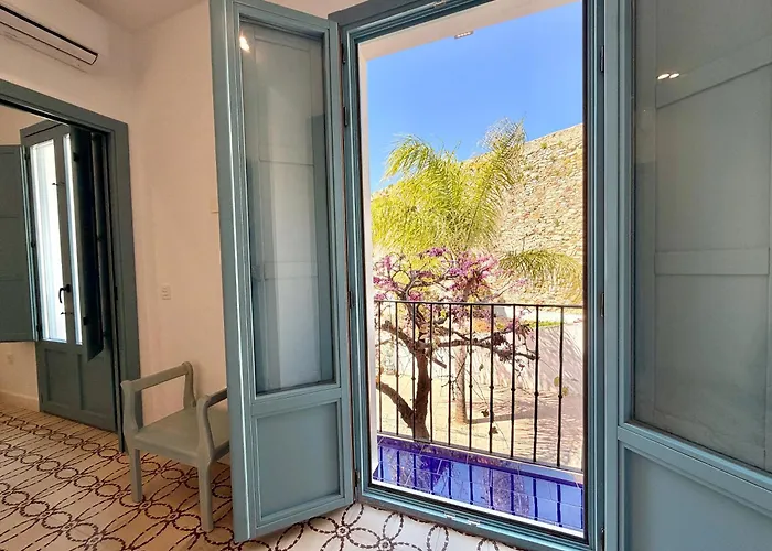 El Castillo Boutique Old Town - Eaw Homes