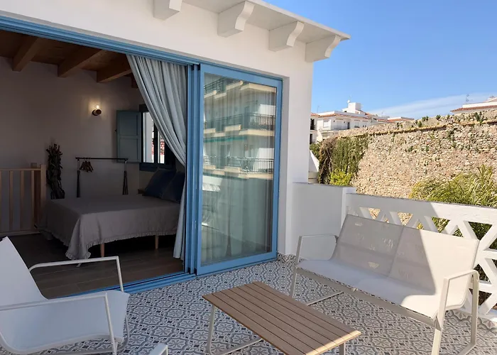 El Castillo Boutique Old Town - Eaw Homes Estepona