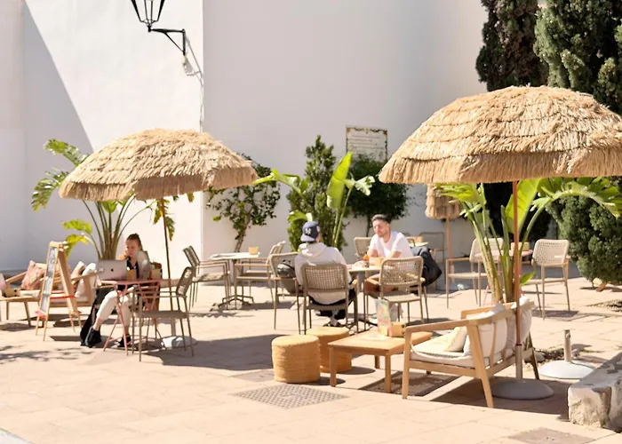 Apartment El Castillo Boutique Old Town - Eaw Homes